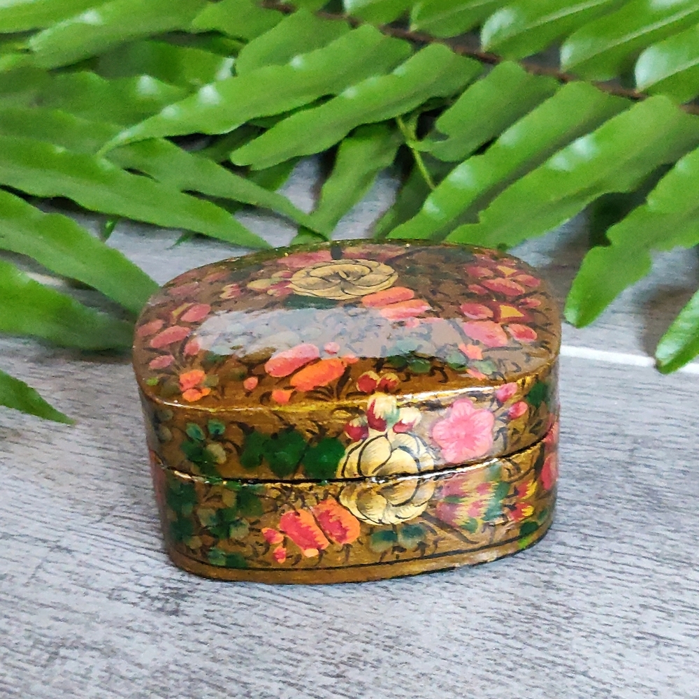 Vintage Kashmiri Trinket Box Indian Floral Paper Mache Lacquered Handmade 3"